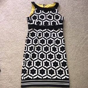 Black & White London Times Sleeveless Dress